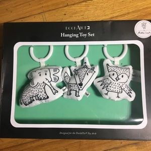 DockATot Toy Set Cheeky Chums new